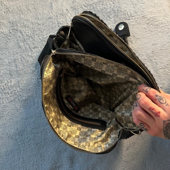 Black Purse - Picture 8 of 16